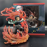 Anime Demon slayer Kimetsu no Yaiba Kamado Tanjirou Hinokami Kagura juquete Accesorio Modelo de estatuilla de figura de acción llamas