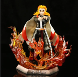 Anime Demon slayer Kimetsu no Yaiba Kyojuro Rengoku juquete Accesorio Modelo de estatuilla de figura de acción llamas